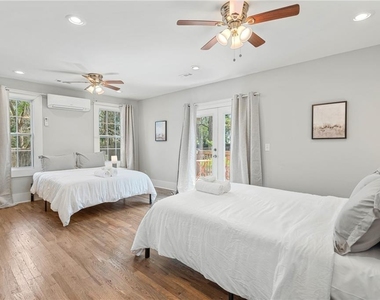 1026 Deckner Avenue Sw - Photo Thumbnail 5