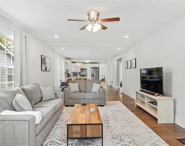 1026 Deckner Avenue Sw - Photo Thumbnail 12