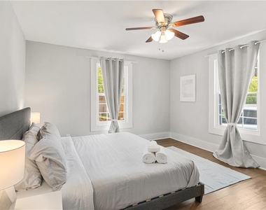 1026 Deckner Avenue Sw - Photo Thumbnail 8