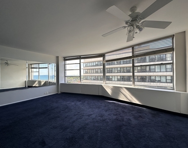 5757 N Sheridan Avenue - Photo Thumbnail 8