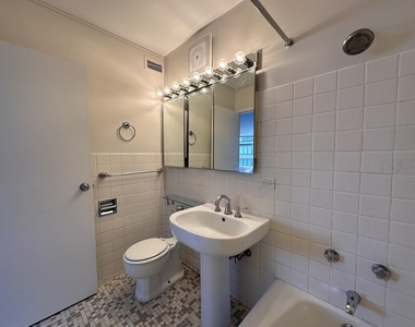 5757 N Sheridan Avenue - Photo Thumbnail 14