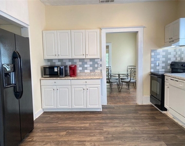 175 Park Drive - Photo Thumbnail 8