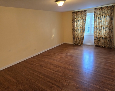 2s663 Avenue Normandy East Street - Photo Thumbnail 7