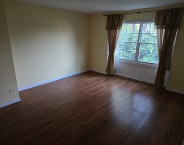 2s663 Avenue Normandy East Street - Photo Thumbnail 8