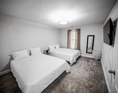 1141 Mcdaniel Street - Photo Thumbnail 14