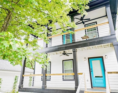 1141 Mcdaniel Street - Photo Thumbnail 1