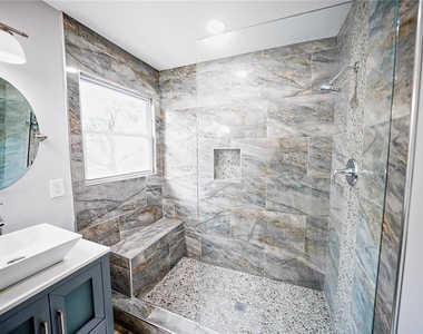 1141 Mcdaniel Street - Photo Thumbnail 18