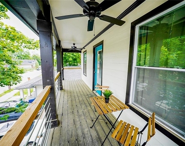 1141 Mcdaniel Street - Photo Thumbnail 2