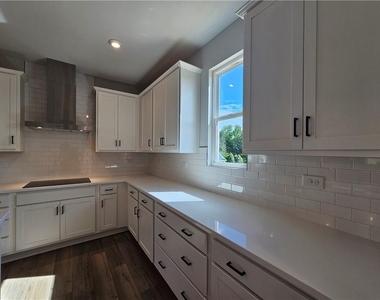 3250 Willow Glade Trail - Photo Thumbnail 12