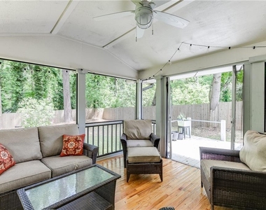 1858 Longdale Drive - Photo Thumbnail 31