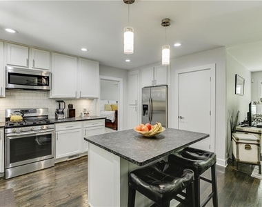 1858 Longdale Drive - Photo Thumbnail 14