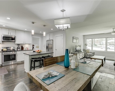 1858 Longdale Drive - Photo Thumbnail 11