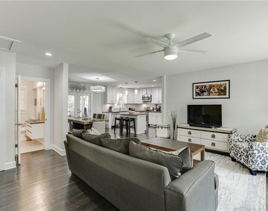 1858 Longdale Drive - Photo Thumbnail 4