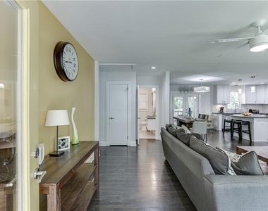 1858 Longdale Drive - Photo Thumbnail 3