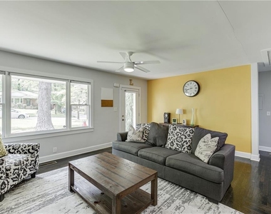 1858 Longdale Drive - Photo Thumbnail 8
