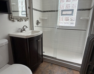 4847 N Claremont Avenue - Photo Thumbnail 8