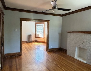 4847 N Claremont Avenue - Photo Thumbnail 2