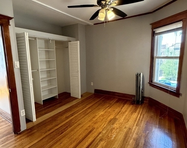 4847 N Claremont Avenue - Photo Thumbnail 6
