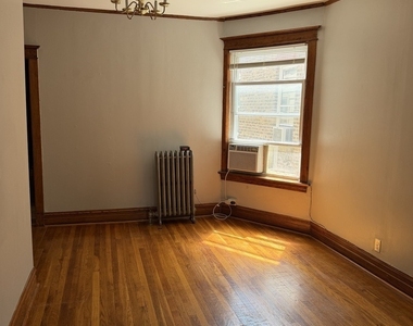 4847 N Claremont Avenue - Photo Thumbnail 4