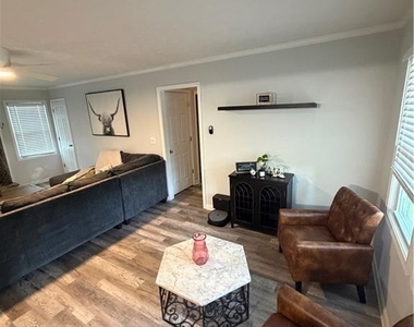 325 Little Rock Court - Photo Thumbnail 8