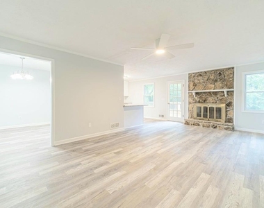 325 Little Rock Court - Photo Thumbnail 2