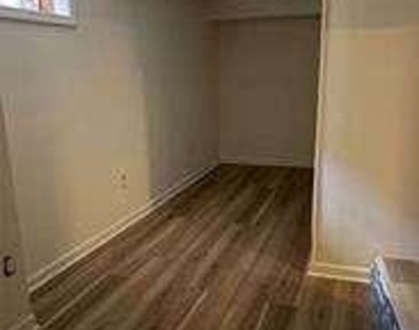 2560 Wood Valley Drive - Photo Thumbnail 11