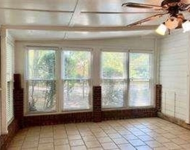 2560 Wood Valley Drive - Photo Thumbnail 14
