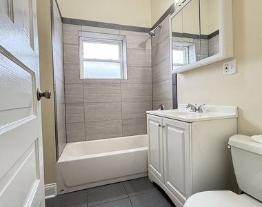 2022 N Lawler Avenue - Photo Thumbnail 3