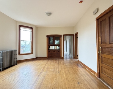 2022 N Lawler Avenue - Photo Thumbnail 5
