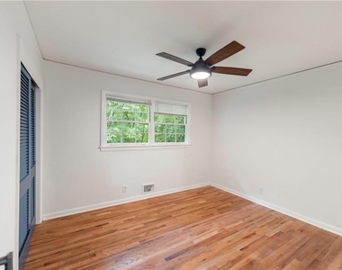 1685 Dunwoody Place Ne - Photo Thumbnail 6
