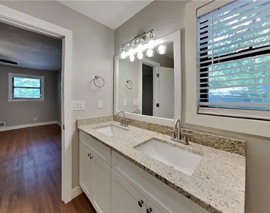 3753 Memorial Parkway Nw - Photo Thumbnail 8