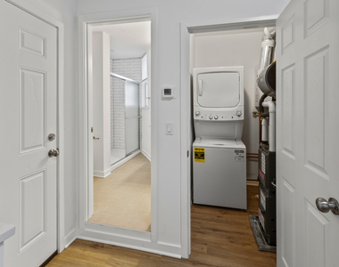 1349 W Taylor Street - Photo Thumbnail 4