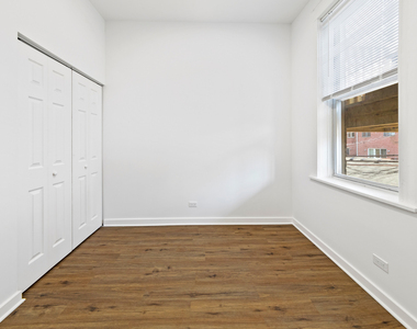 1349 W Taylor Street - Photo Thumbnail 7