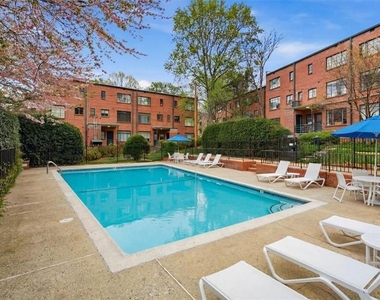 1381 Normandy Drive Ne - Photo Thumbnail 18
