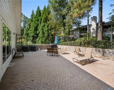 44 Rumson Court Se - Photo Thumbnail 30