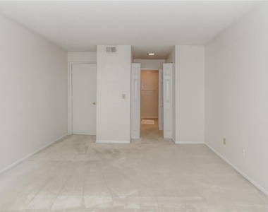44 Rumson Court Se - Photo Thumbnail 17