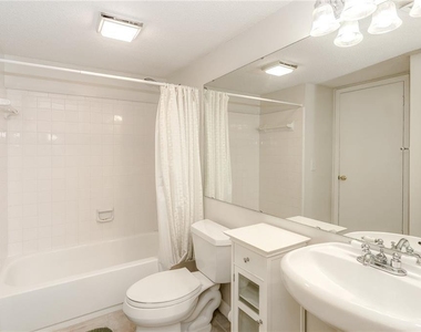 44 Rumson Court Se - Photo Thumbnail 14