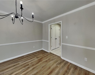 4240 Moccasin Trail - Photo Thumbnail 5