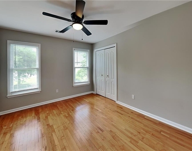 4240 Moccasin Trail - Photo Thumbnail 11