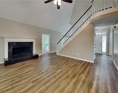 4240 Moccasin Trail - Photo Thumbnail 2