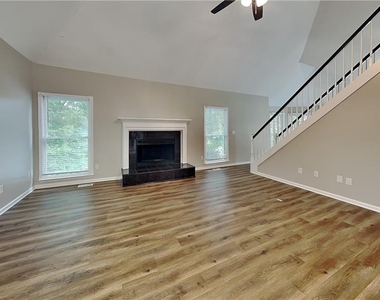 4240 Moccasin Trail - Photo Thumbnail 1