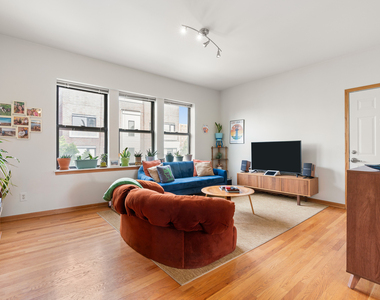 39 N Paulina Avenue - Photo Thumbnail 2