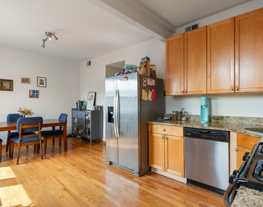 39 N Paulina Avenue - Photo Thumbnail 6