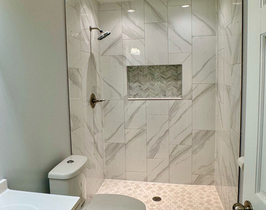 821 S Bell Avenue - Photo Thumbnail 4