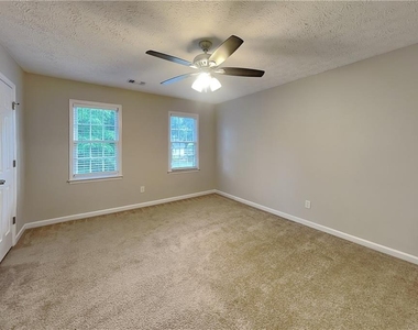 1589 Tennessee Walker Drive Ne - Photo Thumbnail 16