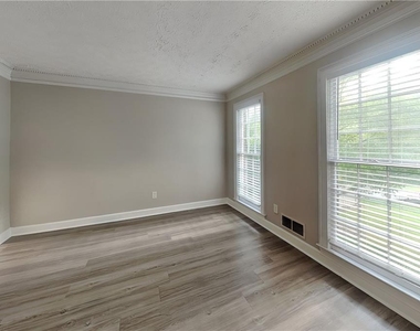 1589 Tennessee Walker Drive Ne - Photo Thumbnail 3