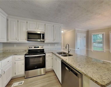 1589 Tennessee Walker Drive Ne - Photo Thumbnail 4