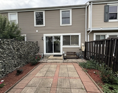 1927 Governors Lane - Photo Thumbnail 19