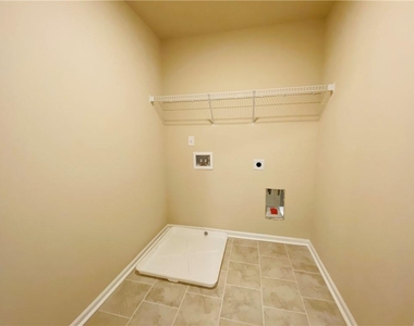 3681 Prospect Point Drive - Photo Thumbnail 30