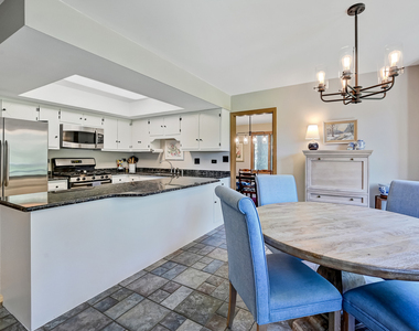 5631 S Elm Street - Photo Thumbnail 8